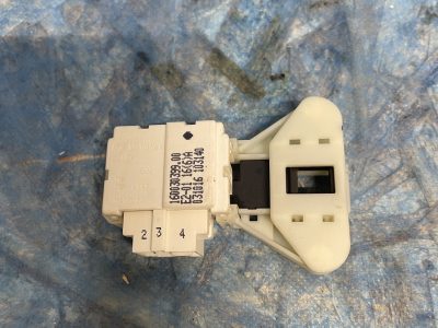 Убл (замок люка) стиральной машины Ariston 160030399.00