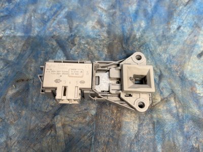 Устройство блокировки люка DM039 стиральной машины AEG Electrolux