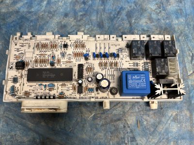 Модуль управления Indesit Ariston 215006692.03