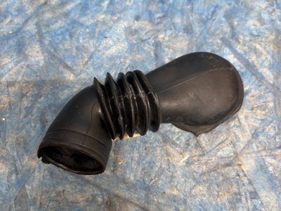 Заливной патрубок Bosch 9000333673