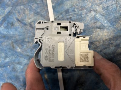 Убл (замок люка) сма Haier HW60-BP10959B
